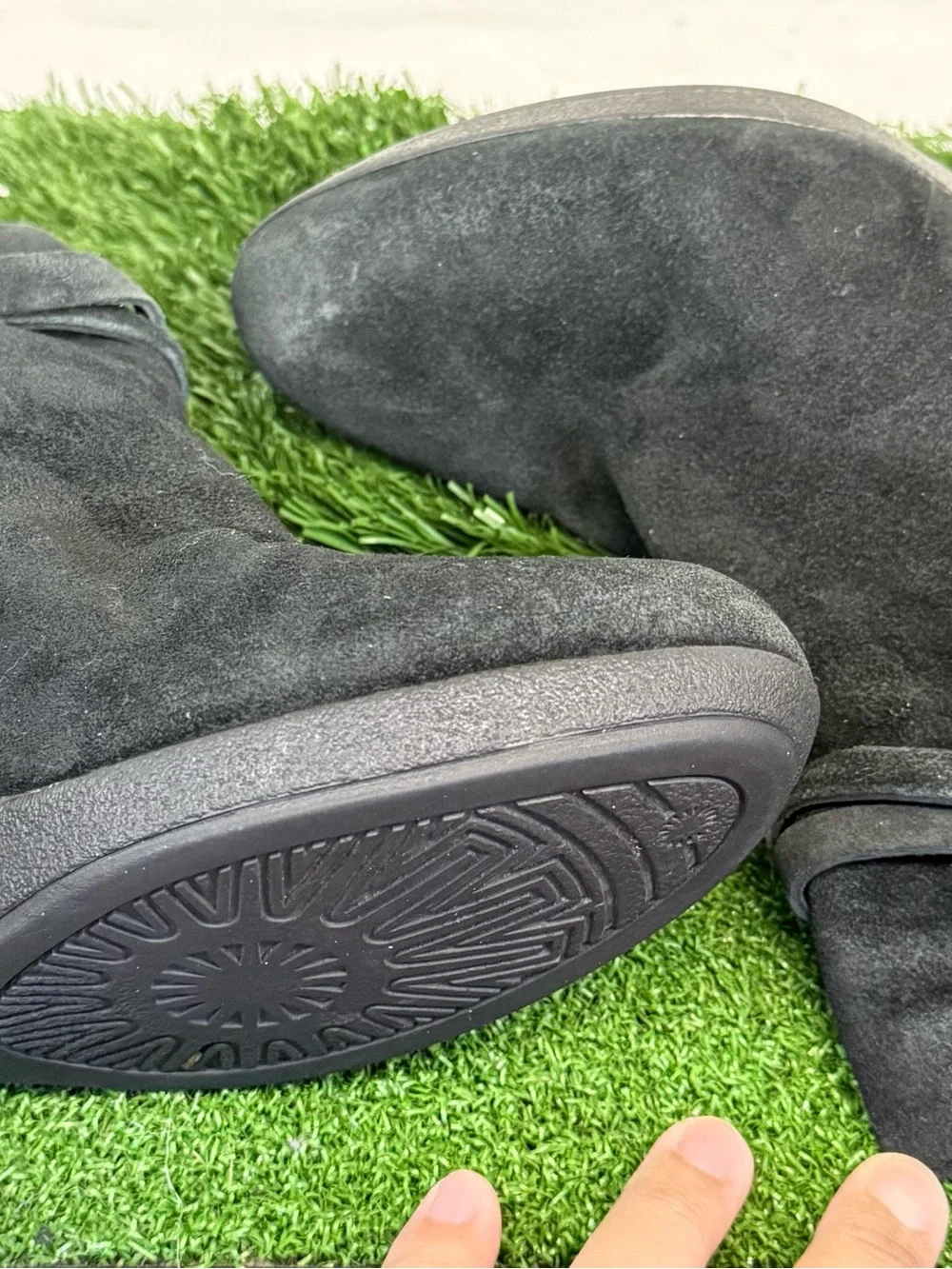 UGG ALEXANDRA Ankle Boots in Black Suede